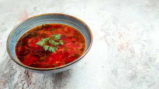 Три неожиданные добавки в борщ: только благодаря им блюдо получится в разы вкуснее