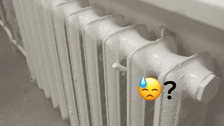 "В квартире находиться невозможно, холодно как на улице", - жители Октябрьского городка пожаловались на ледяные трубы