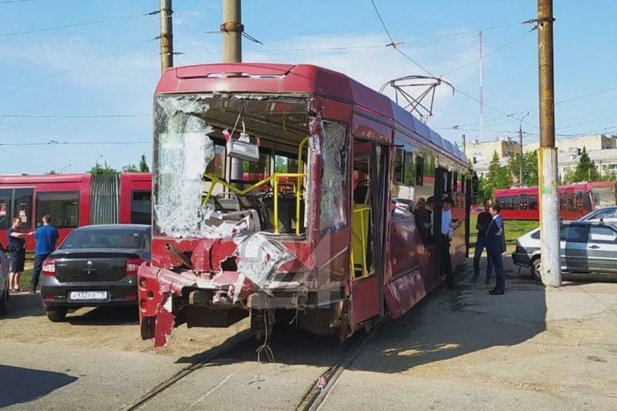 В Татарстане завели уголовное дело по факту столкновения двух трамваев
