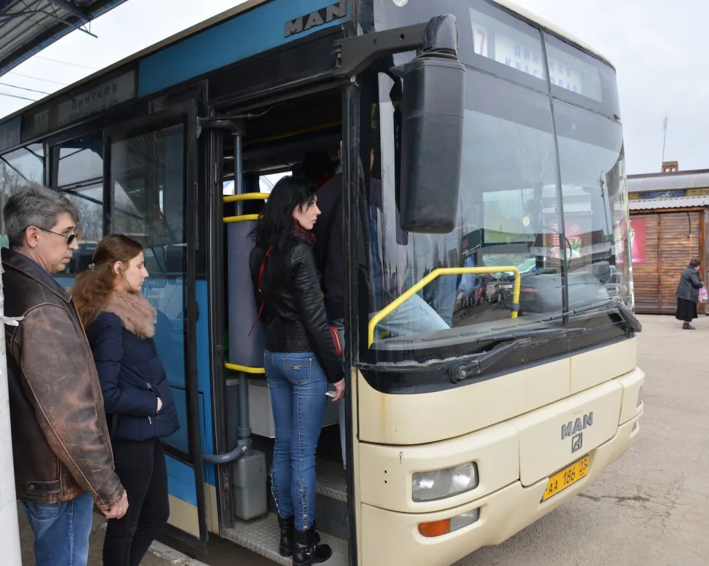 Как будут курсировать автобусы до городского кладбища в Радоницу?