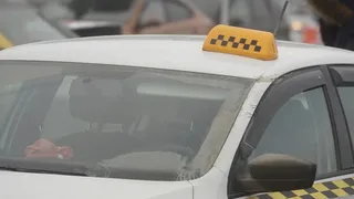 Житель Сыктывкара не оплатил поездку и избил таксиста