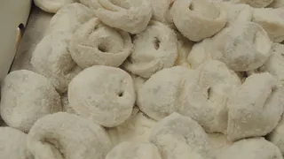 Только лишь мясо, нет сои и хрящей: в Роскачестве сказали, какие пельмени самые мясные. Лучший вариант 