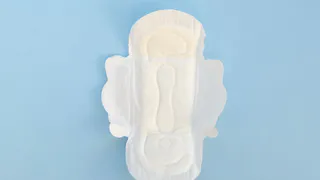 Просто приклеила прокладку на холодильник — и не нарадуюсь: помогает решить серьезную проблему