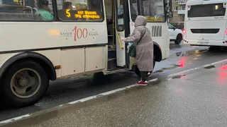 Гражданам РФ, которые переводит деньги с карты на карту, объявили о новом запрете