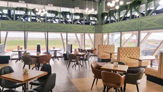 Ресторан "Сковорода" ищет сотрудников: хорошая стабильная зарплата и полный соцпакет