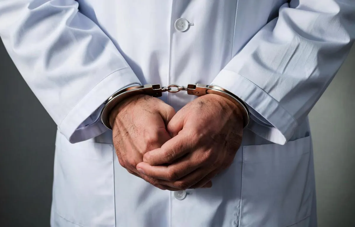 Мошенничество и служебный подлог - причина задержания главврача наркодиспансера Челнов