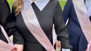 В Магнитогорске выпускница осталась без платья и денег из-за мошенников в сети