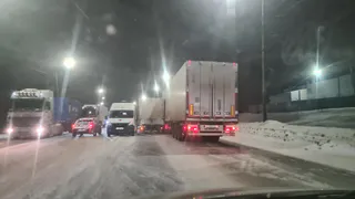 В Рязани на Южной окружной в ДТП попали ГАЗель и фура