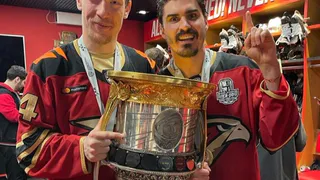 Хоккеисты из Нижнекамска получили Кубок Гагарина