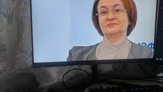 Владельцы рублевых сбережений теперь в полном недоумении: в ЦБ объявили неожиданную новость