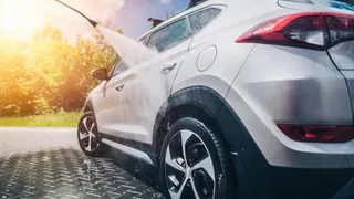 Мыть автомобиль на даче стало накладно