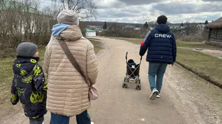 Добавят два выходных дня: в России официально сокращают рабочую неделю 