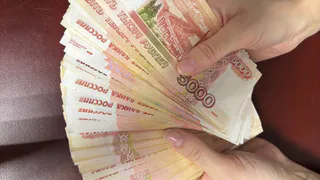 Всем, кто хранит сбережения в рублях, дали срок до 1 февраля - потом уже будет поздно