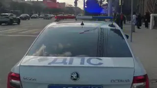 В центре Рязани полицейские обратились к пешеходам по громкоговорителю