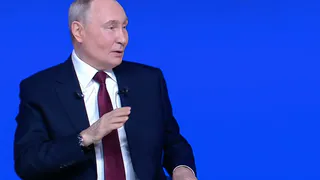 Путин объяснил рост цен на продукты семьям с низкими доходами