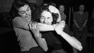 В кафе под Брянском сотрудница избила посетителей