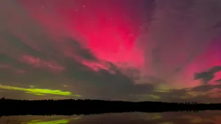 25 сентября в Рязанской области у озера Сегденское засняли северное сияние