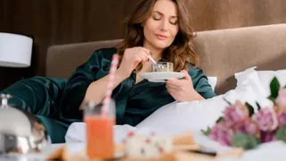 Всего 1 привычка утром сгонит весь жир с боков за пару недель перед летом