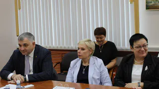 В Усинске начала работу первая сессия Совета седьмого созыва