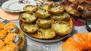 Каждый год на Новый год готовлю эти "мохнатые" бутерброды — гости в восторге, а рецепт простой и гениальный