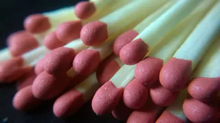 Эффективный способ удаления сложных пятен с белой одежды