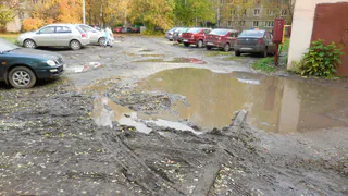 Убитую дорогу на улице Крупской не могут отремонтировать уже сорок лет