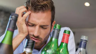 В России вновь стало расти число алкоголиков - причина известна