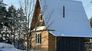 Трубы у соседей лопнули ещё в декабре — а я набираю воду из уличного крана: спасли 3 простых приёма