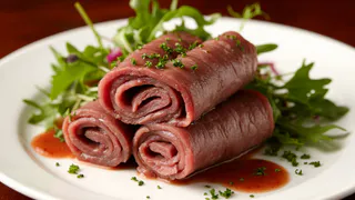 Делаю на Новый год говяжий язык по всем правилам: изысканный деликатес с бальзамическим кремом - ресторанская подача