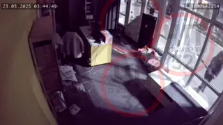 Нетрезвый дебошир повредил 23 окна здания брянского автовокзала