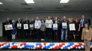 Отцов, воспитавших владимирских героев СВО, наградили медалями