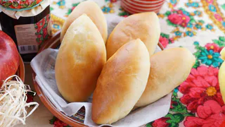 Готовим ленивые пирожки всего за 2 минуты — духовку включать не придется: готовятся быстрее, чем закипит чайник 