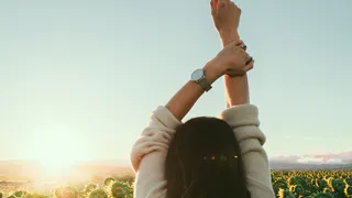 Модные швейцарские часы до 20 000 рублей