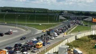 На дороге из Рязани в Солотчу образовалась огромная пробка