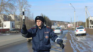 Водителей предупредили. С 21 июня будут лишать прав за опущенные стекла