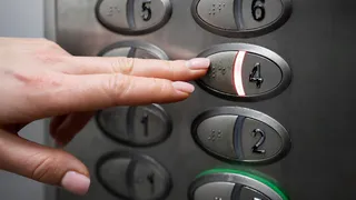 Во Владимирской области заменят 536 лифтов