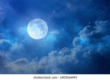 Встречаем суперлуние 31 августа: целуемся, моем полы, привлекаем деньги и любовь