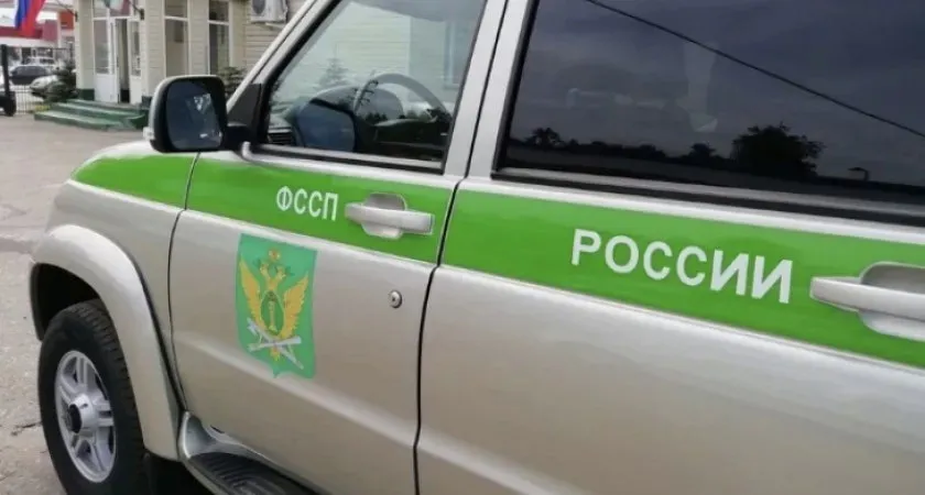 После ареста иномарки мужчина оплатил долг по алиментам и более 100 штрафов ГИБДД