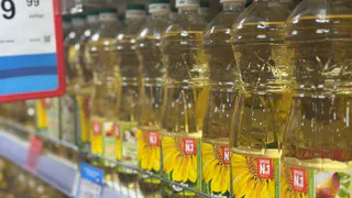 Берите сразу по 3 бутылки: в Роскачестве назвали лучшие марки подсолнечного масла