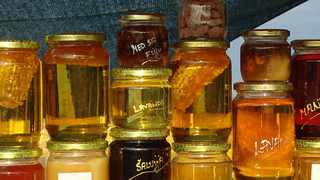 Ученые назвали самый полезный мед -  не цветочный, не акациевый и в два раза полезнее липового