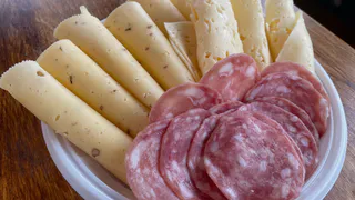 Купил в "Чижике" плавленый сыр "Дружба" и проверил его на качество и вкус. Составил честный отзыв - берите на заметку