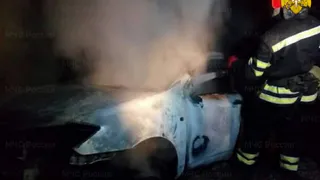 В мкр-не Сосновый Бор сгорел легковой автомобиль