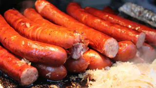 В Клепиковском районе продавали опасные сардельки