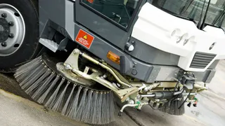 Рязанские тротуары будут чистить пылесосами