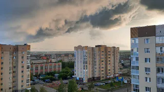 В Сыктывкаре устраняют последствия шторма