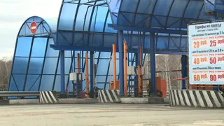 Не судьба: мэрия не договорилась о бесплатном проезде по путепроводу в Соколовке