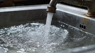 Вода из-под крана станет чище артезианской: никакие фильтры не нужны — лайфхак