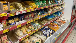 Не берите этот сыр даже по огромной скидке - он в черном списке: что выяснили в Роскачестве