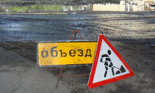 В промышленной зоне Нижнекамска ремонтируют дорогу