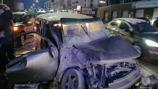 В Александрове на Красном переулке в ДТП с двумя автомобилями пострадали два человека